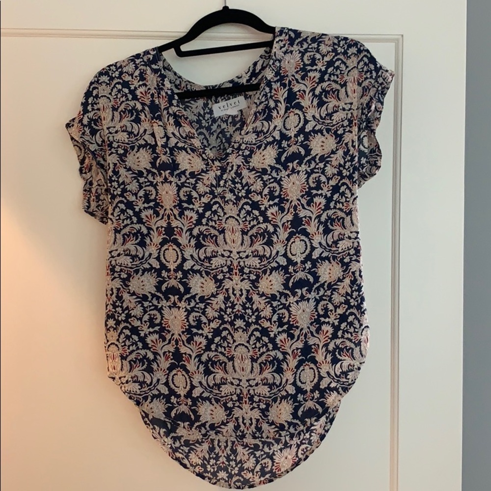 Short sleeved blouse by Velvet
